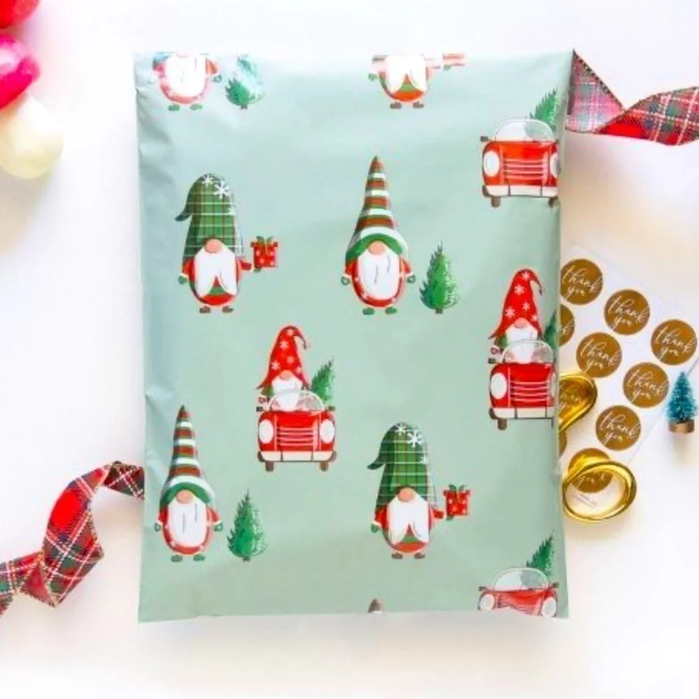 Christmas Gnome Holiday Poly Mailers Designer Shipping Bags Nwt